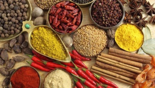 ŠEST ZAČINA ZA POBOLJŠANJE LJUBAVNOG ŽIVOTA