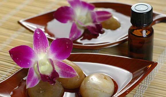 AROMATERAPIJA-KAKO DA MIRISIMA ETERČNIH ULJA POBOLJŠATE KVALITET SVOG ŽIVOTA?